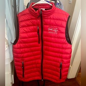 Men’s Elevate Light Down Vest. XL. 2018 Official Apparel Olympic Team. RED